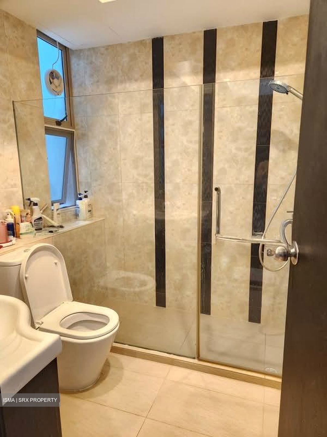 Eastwood Centre (D16), Apartment #568894871